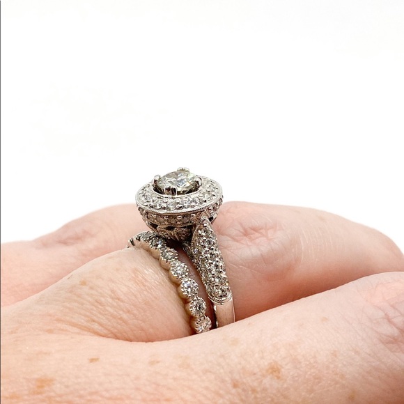 Diamond Ring - Picture 15 of 16